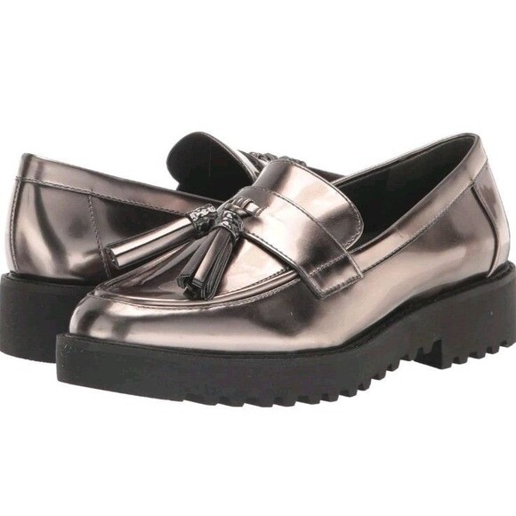 Franco Sarto Sz 5.5 Carolynn Loafers Metallic Pewter Silver w/ Tassels Lugg Sole - Picture 1 of 16
